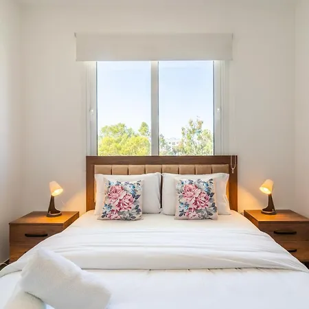 Apartment Aneto Spiti 2-br In Larnaca.