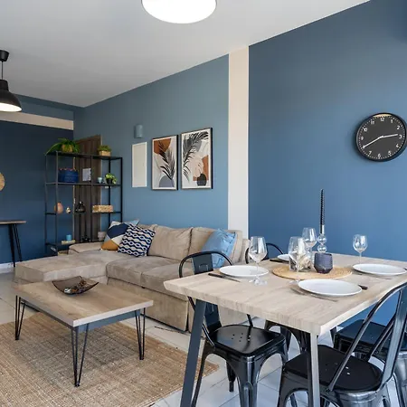 Aneto Spiti 2-br In Larnaca. Apartman