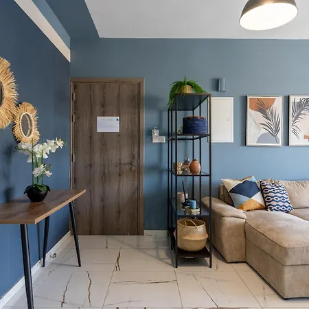 Aneto Spiti 2-br In Larnaca. *